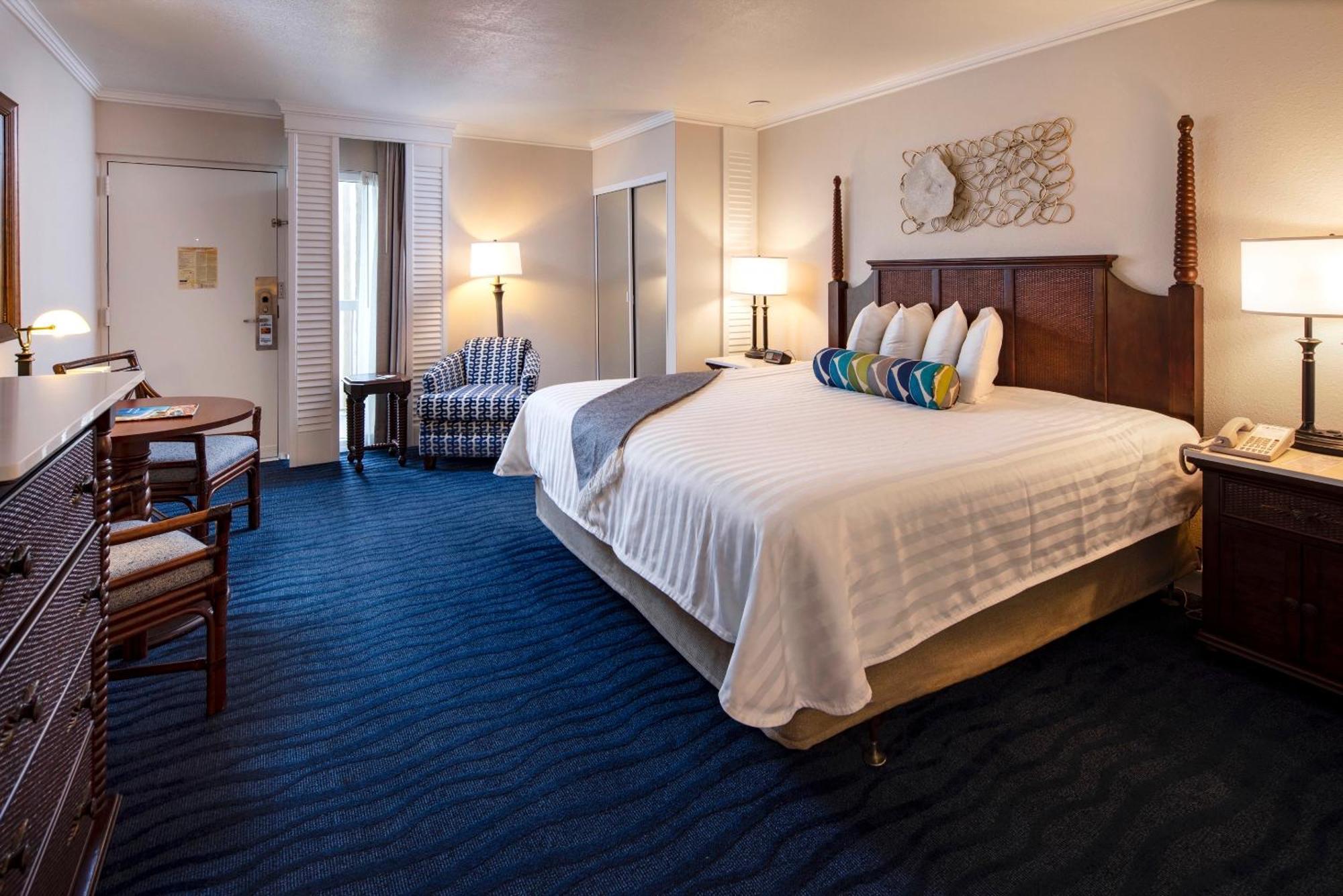 Island Grand At Tradewinds Hotel St. Pete Beach Room photo