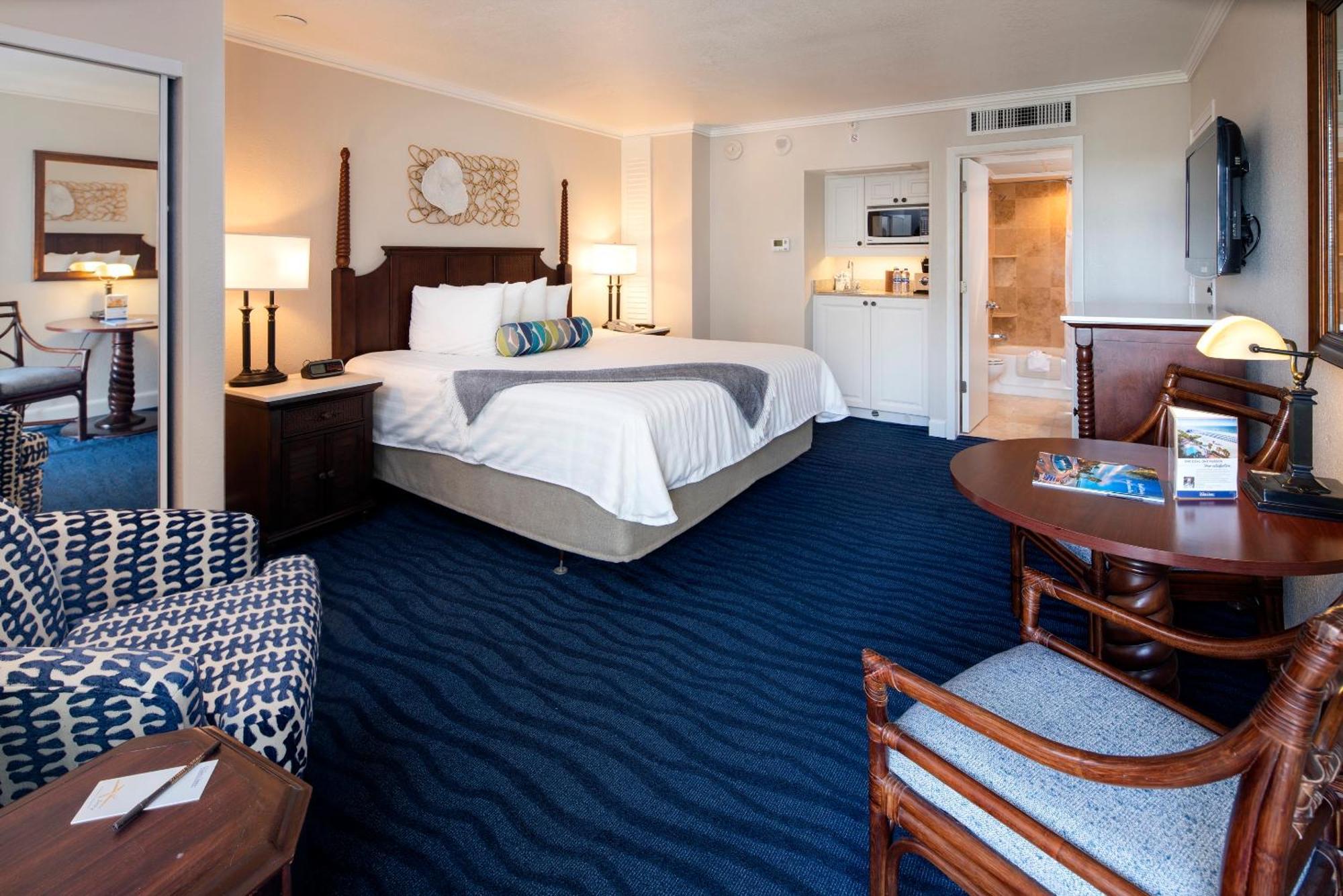 Island Grand At Tradewinds Hotel St. Pete Beach Room photo