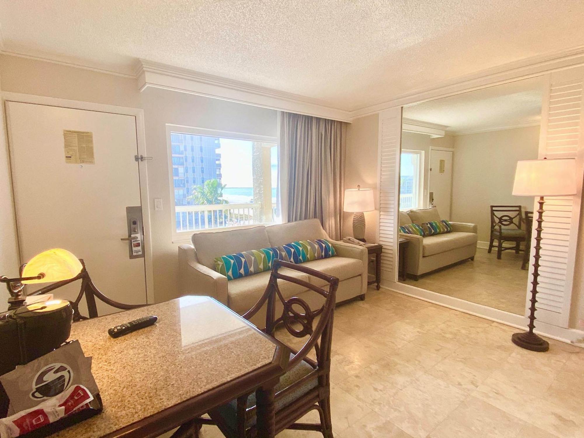 Island Grand At Tradewinds Hotel St. Pete Beach Room photo